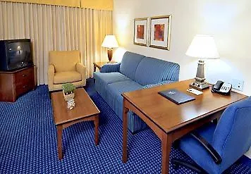 By Marriott Williams Centre 3*