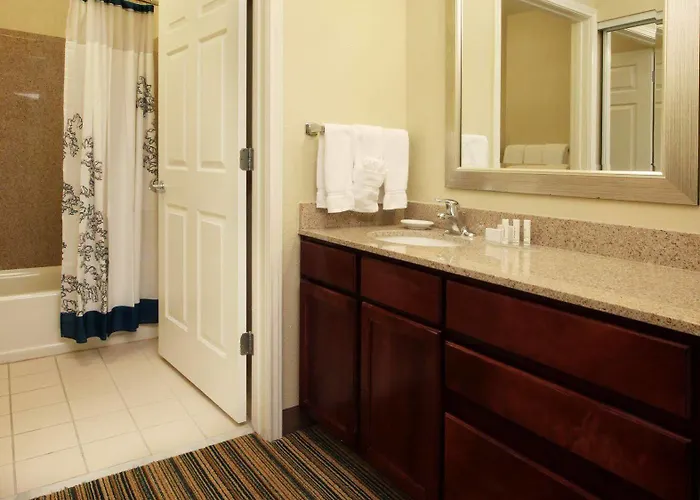 By Marriott Williams Centre 3* Tucson